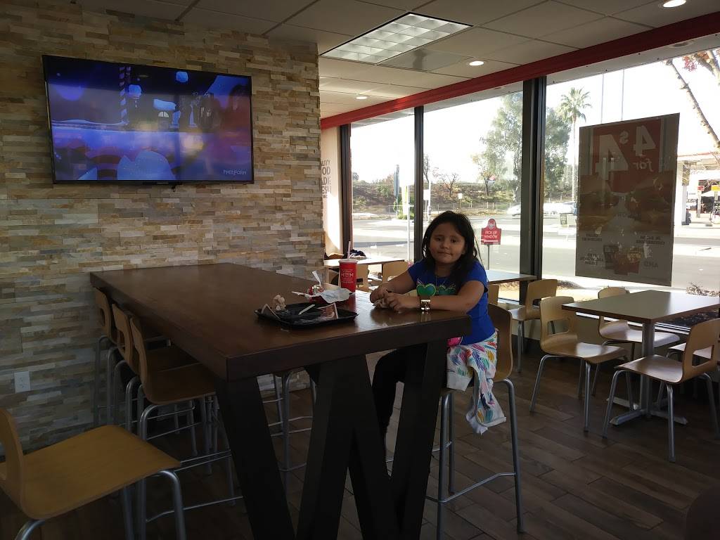 Wendys | restaurant | 1400 Martin Luther King Jr Way, Merced, CA 95340, USA | 2093839130 OR +1 209-383-9130