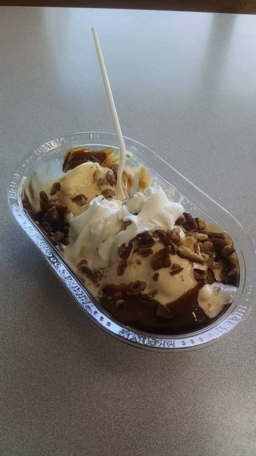 Braums Ice Cream & Burger Restaurant | restaurant | 1894 west 6th street, Fayetteville, AR 72701, USA | 4794446207 OR +1 479-444-6207