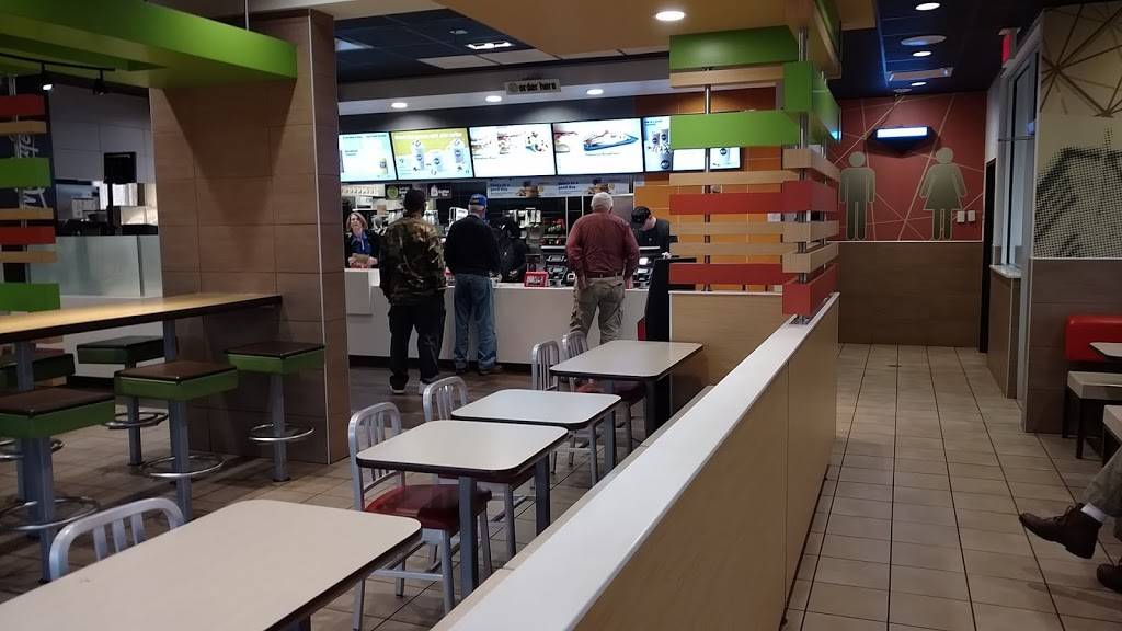 McDonalds | cafe | 104 Vaden Dr, Gretna, VA 24557, USA | 4346563711 OR +1 434-656-3711