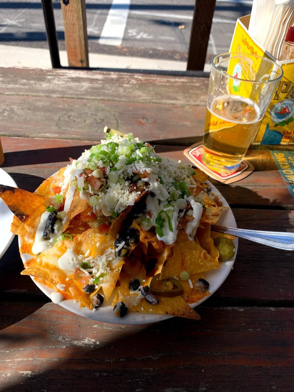 Peters Bar and Grill | restaurant | 5701 NE Fremont St #3264, Portland, OR 97213, USA | 5034600544 OR +1 503-460-0544