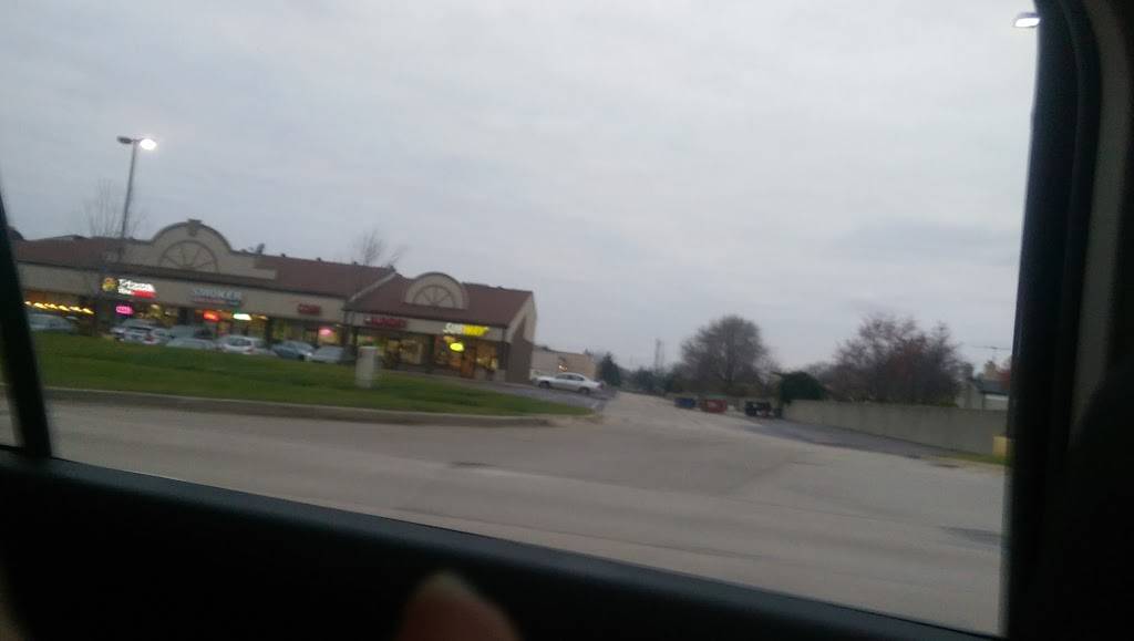 Subway | restaurant | 13425 15 Mile Rd, Sterling Heights, MI 48312, USA | 5862684770 OR +1 586-268-4770
