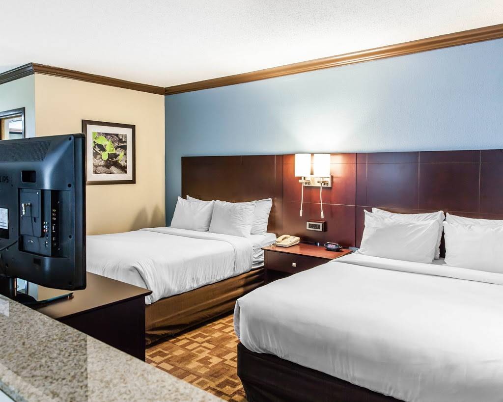 Quality Inn & Suites | restaurant | 1905 John Fries Hwy, Quakertown, PA 18951, USA | 2155383000 OR +1 215-538-3000