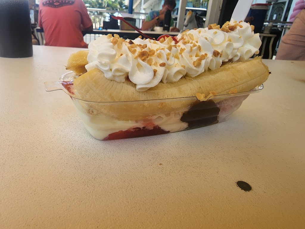 Moos Soft Serve | meal takeaway | 930 Florida A1A, Indialantic, FL 32903, USA | 3217234990 OR +1 321-723-4990