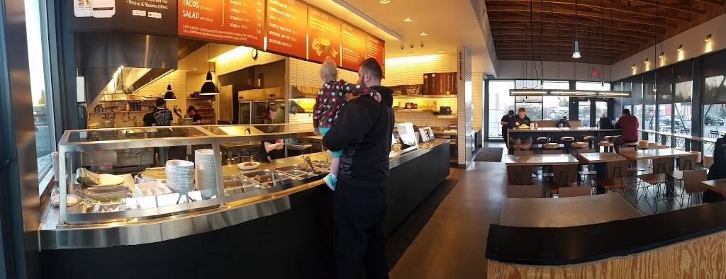 Chipotle Mexican Grill | restaurant | 12011 Meridian E, Puyallup, WA 98373, USA | 2534457374 OR +1 253-445-7374