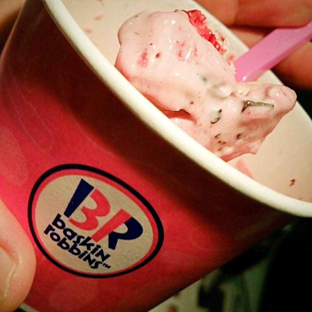 Dunkin | cafe | 185 W North Ave, West Chicago, IL 60185, USA | 6305629001 OR +1 630-562-9001