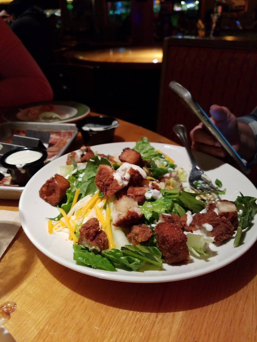 Applebees Grill + Bar | restaurant | 1465 McMullen Booth Rd, Clearwater, FL 33759, USA | 7277230303 OR +1 727-723-0303