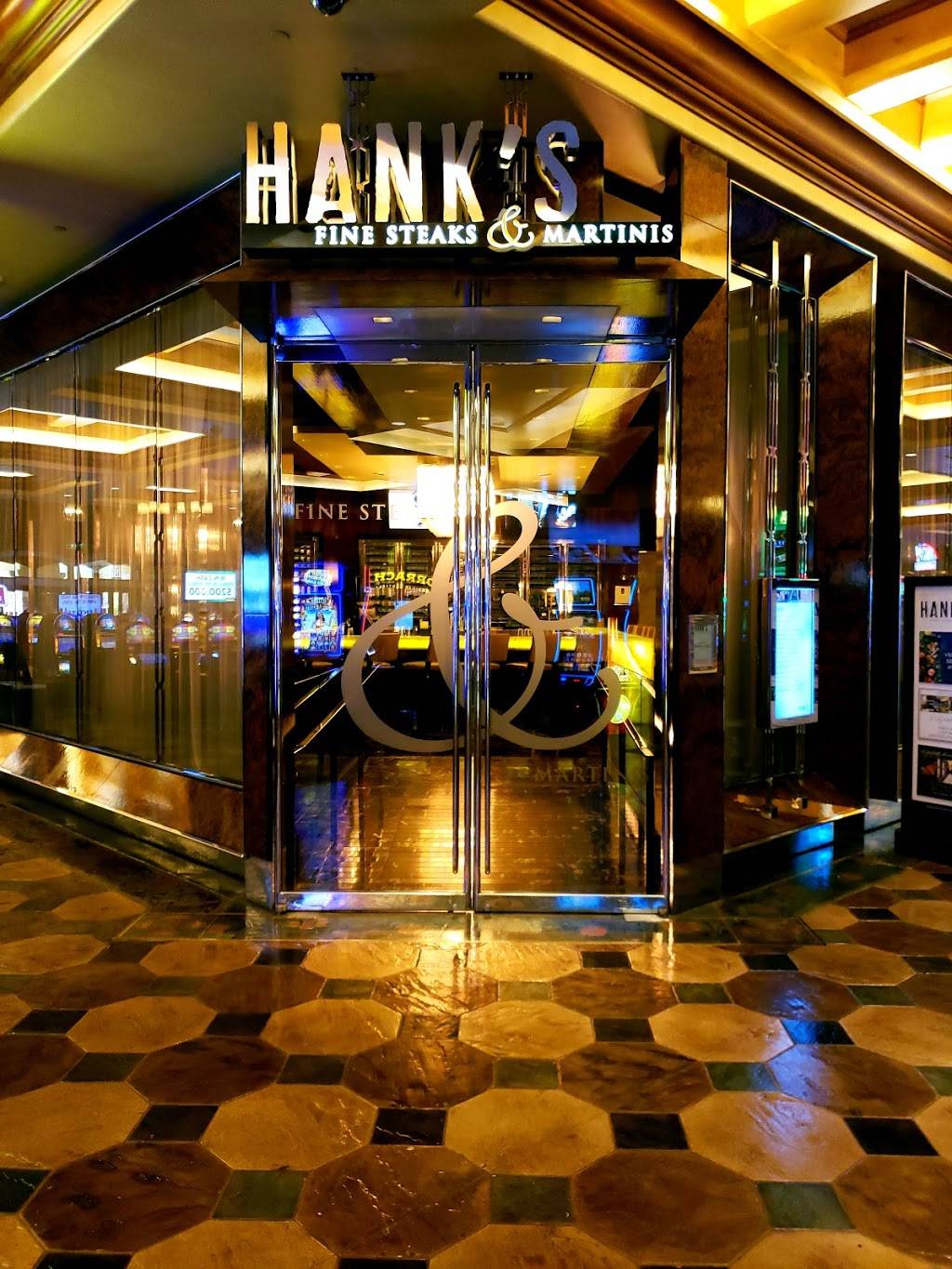 Hanks Fine Steaks & Martins | restaurant | 2300 Paseo Verde Pkwy, Henderson, NV 89052, USA | 7026177515 OR +1 702-617-7515