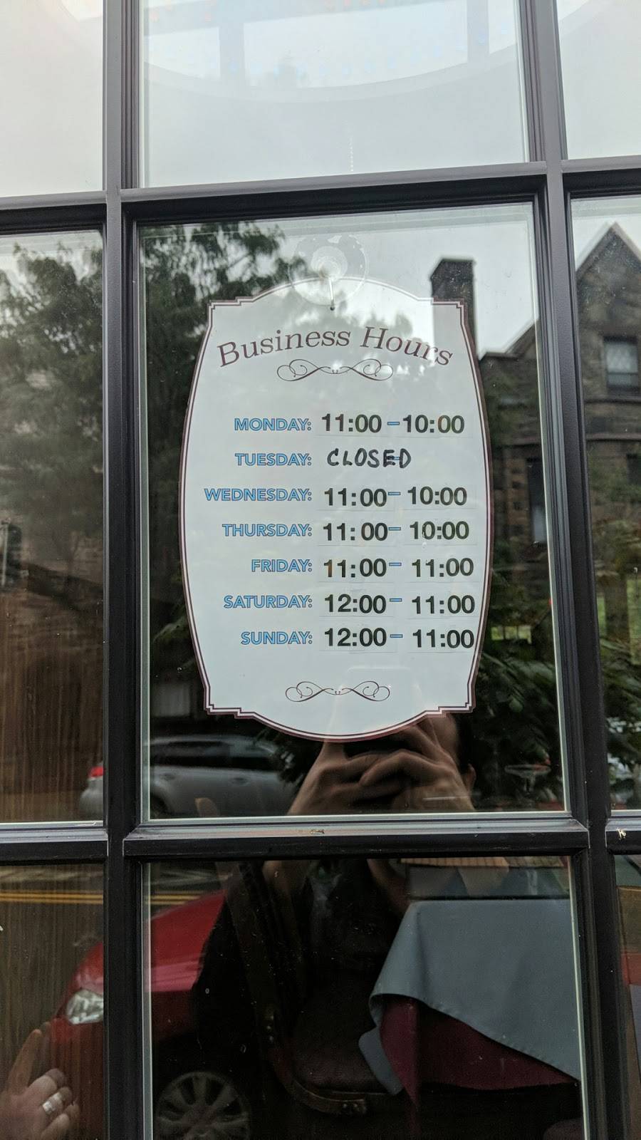 Sawaddee Thai Restaurant | restaurant | 93 Hope St, Providence, RI 02906, USA | 4018311122 OR +1 401-831-1122