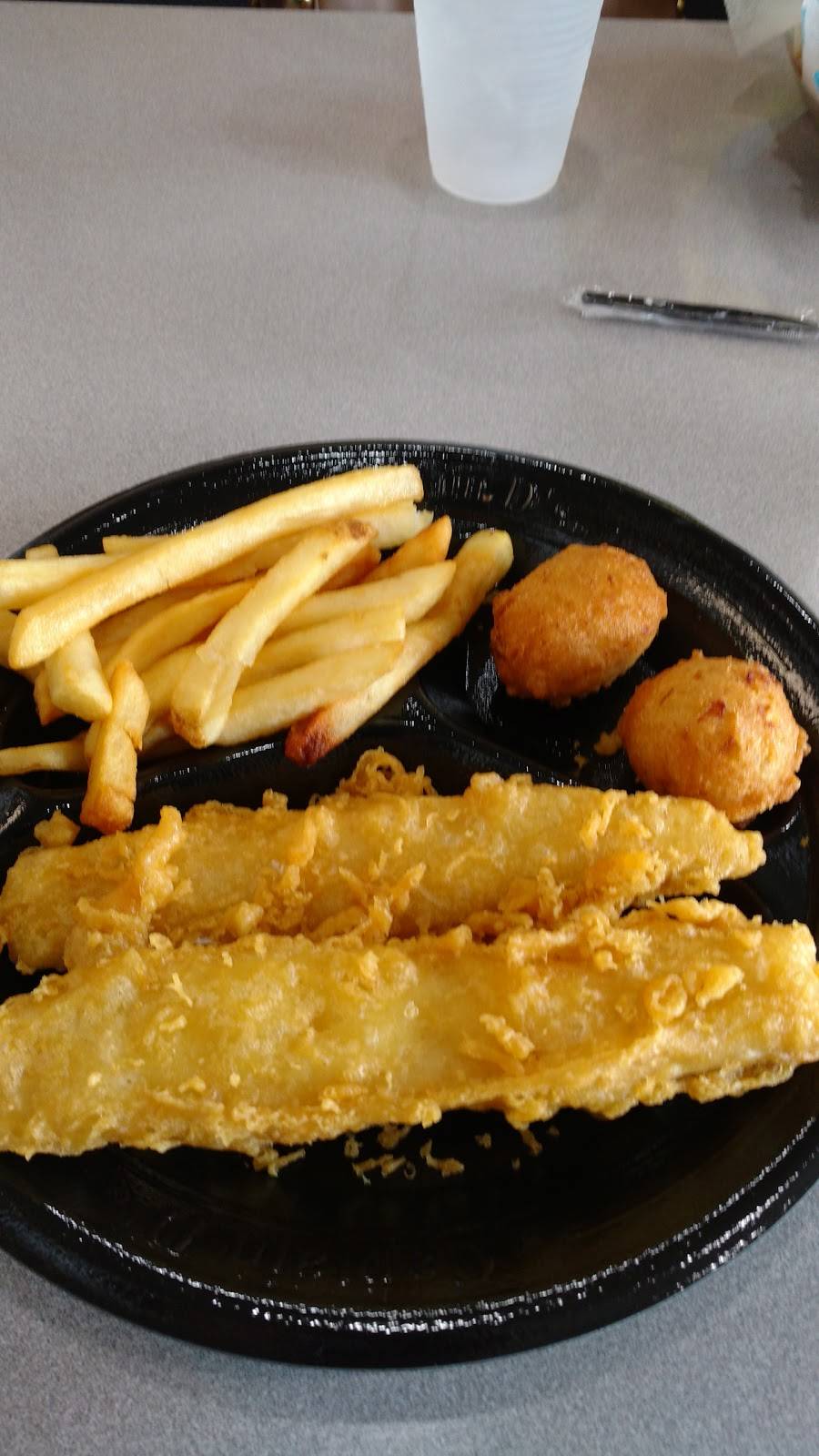 Captain Ds | restaurant | 718 U.S. 31 N, Greenwood, IN 46142, USA | 3178821913 OR +1 317-882-1913