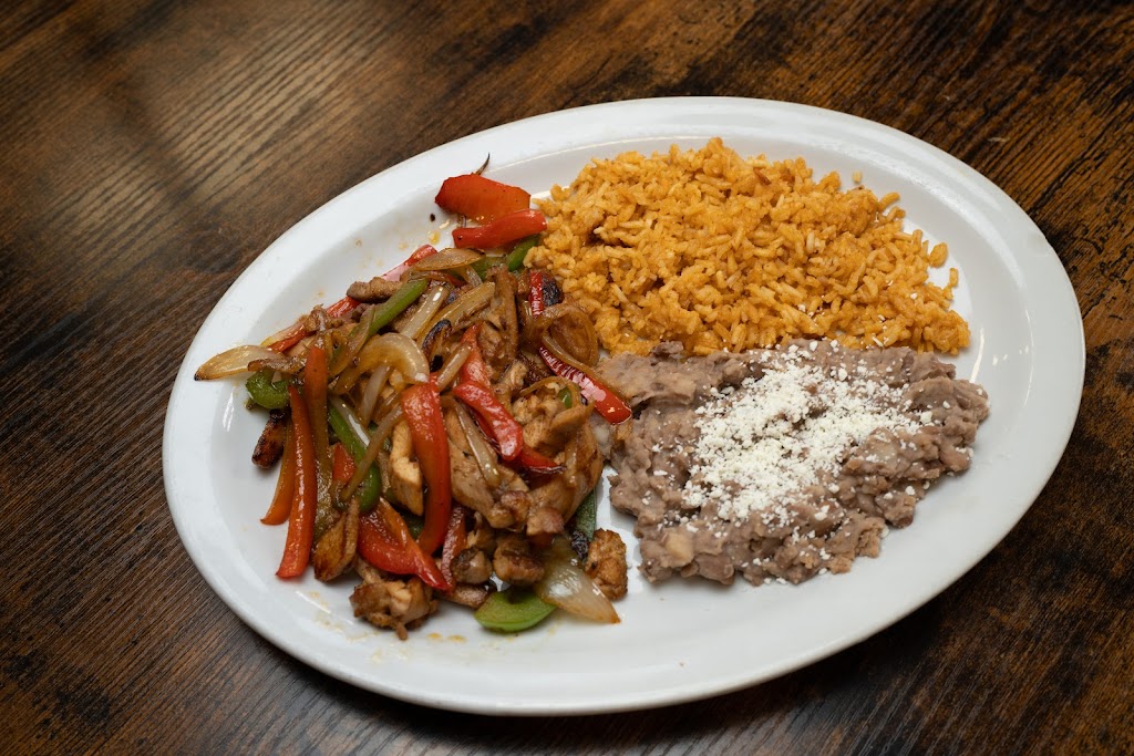 Kings Tacos | restaurant | 30 N Main St, Kamas, UT 84036, USA | 4357836873 OR +1 435-783-6873