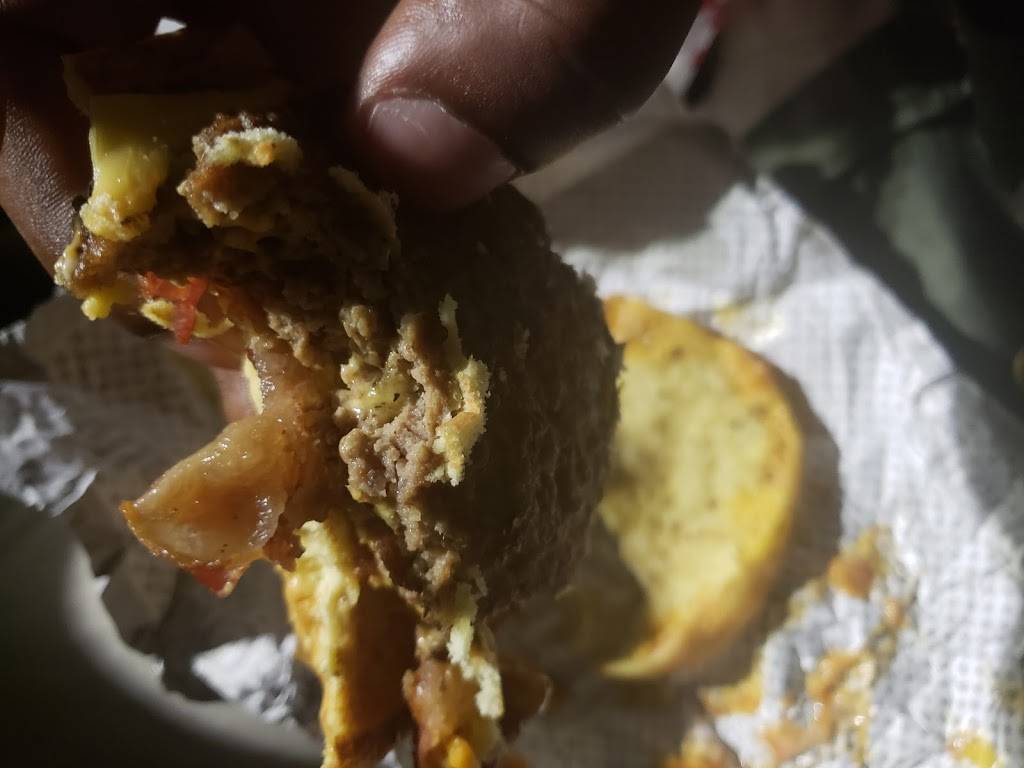 Checkers | restaurant | 7545 W Hillsborough Ave, Tampa, FL 33615, USA | 8138842171 OR +1 813-884-2171