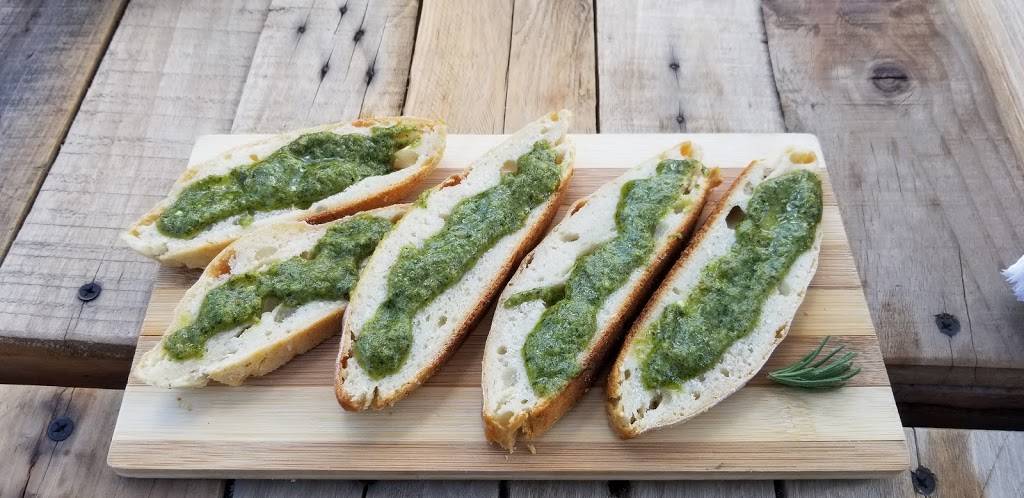 Horno De La Montaña | restaurant | Naranjos #1, Alfonso Garzon, 21496 Tecate, B.C., Mexico | 016651272376 OR +52 665 127 2376