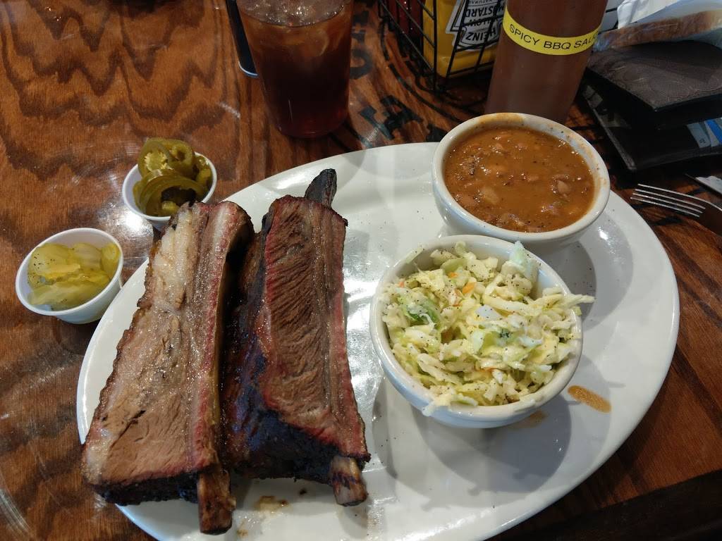 Choke Canyon Bar-B-Q | restaurant | 21510 Blanco Rd, San Antonio, TX 78260, USA | 2104977235 OR +1 210-497-7235