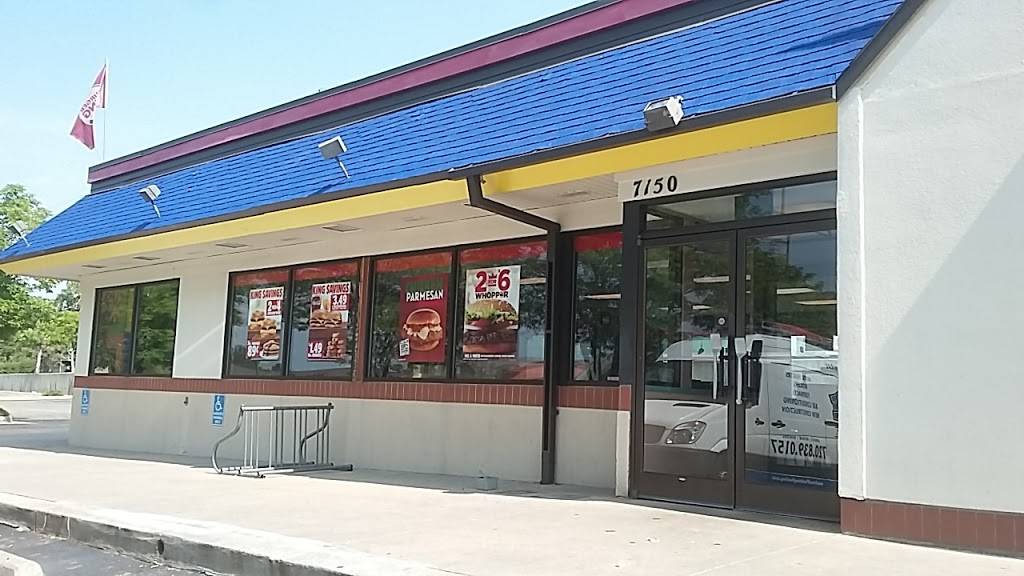 Burger King | restaurant | 7150 Leetsdale Dr Unit H, Denver, CO 80224, USA | 3033943654 OR +1 303-394-3654