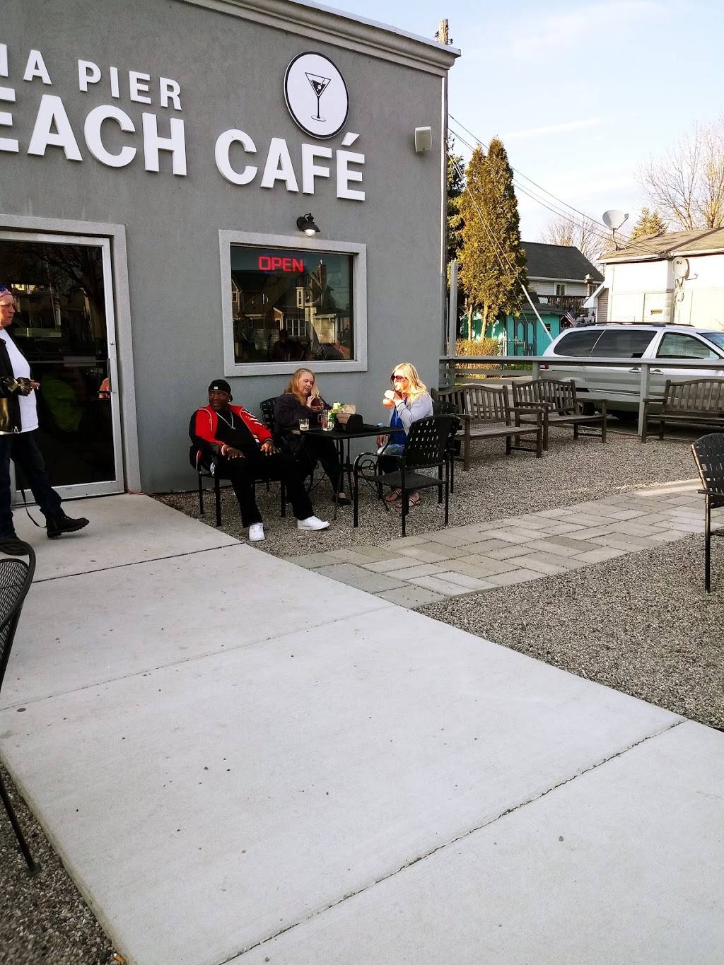 Luna Pier Beach Cafe | cafe | 4380 Luna Pier Rd, Luna Pier, MI 48157, USA | 7343177711 OR +1 734-317-7711