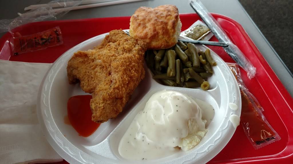 Mrs Winners Chicken & Biscuits-Cleveland | restaurant | 2487 Keith St NW, Cleveland, TN 37311, USA | 4234767266 OR +1 423-476-7266