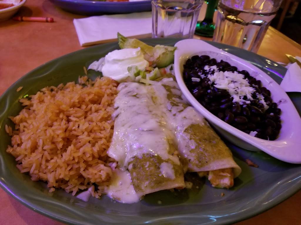 Ixtapa Mexican Grill & Cantina | restaurant | 349 Main St, Woburn, MA 01801, USA | 7817591250 OR +1 781-759-1250