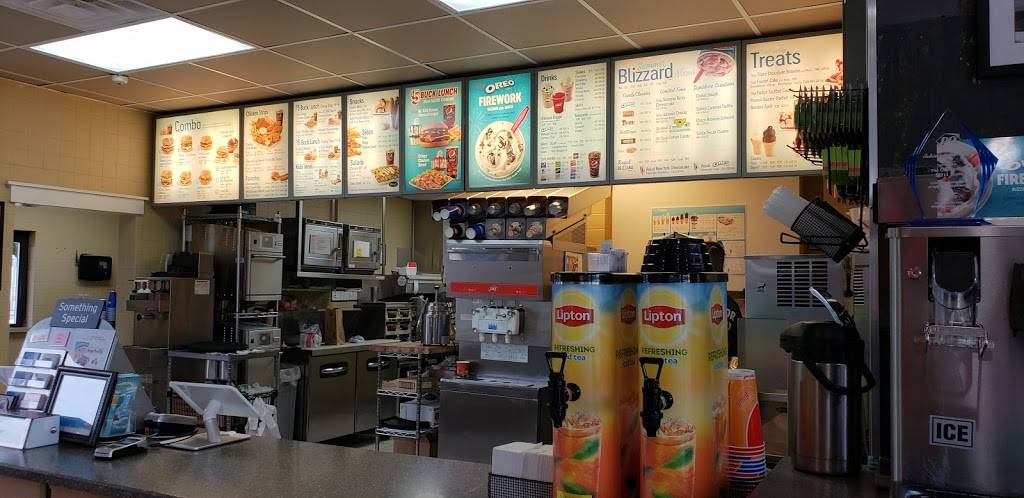 Dairy Queen Grill & Chill | restaurant | 404 E Main St, Chesterfield, IN 46017, USA | 7653783144 OR +1 765-378-3144