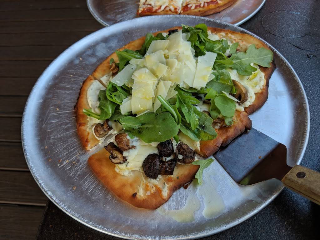 Regions 117 | restaurant | 180 Bald Eagle Dr, Lake Frederick, VA 22630, USA | 5406993234 OR +1 540-699-3234