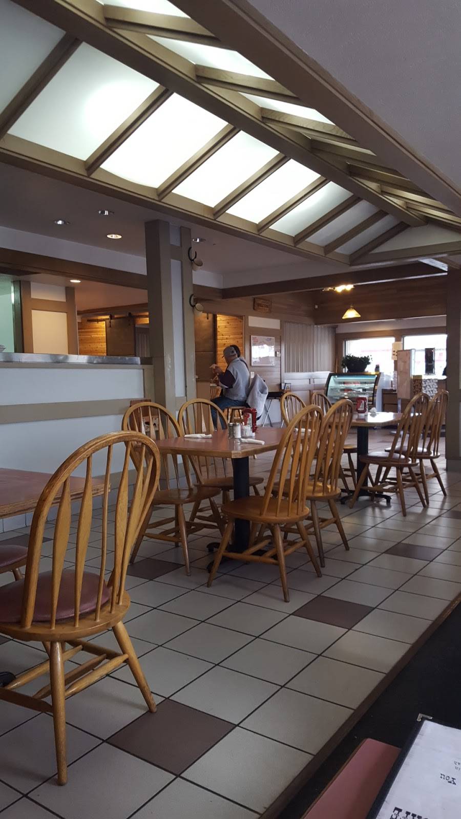 The Sunglow Cafe | restaurant | 80 W 1000 N, Spanish Fork, UT 84660, USA | 8017940533 OR +1 801-794-0533