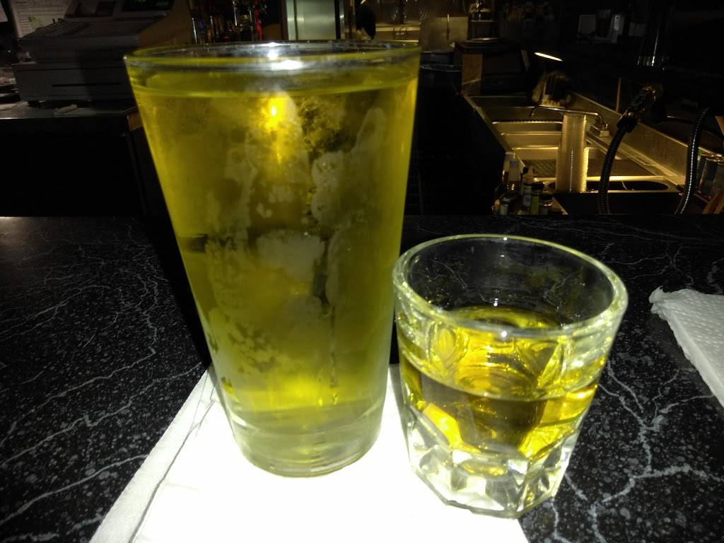 Stingers | restaurant | 7890 La Riviera Dr, Sacramento, CA 95826, USA | 9163814800 OR +1 916-381-4800