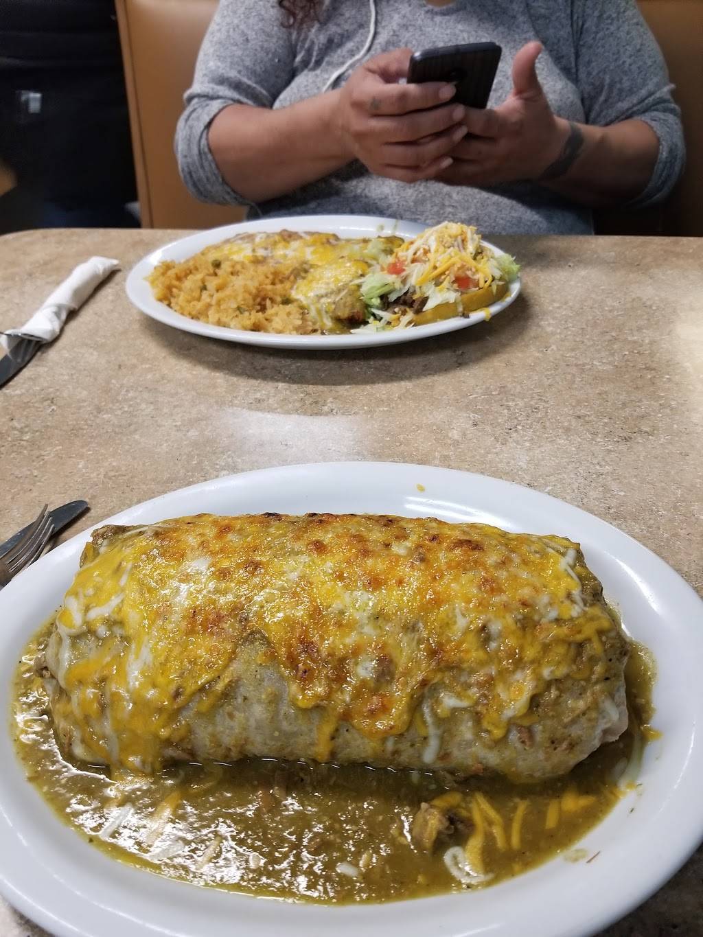 Los Panchos | restaurant | 235 Orange Ave, Exeter, CA 93221, USA | 5595925310 OR +1 559-592-5310