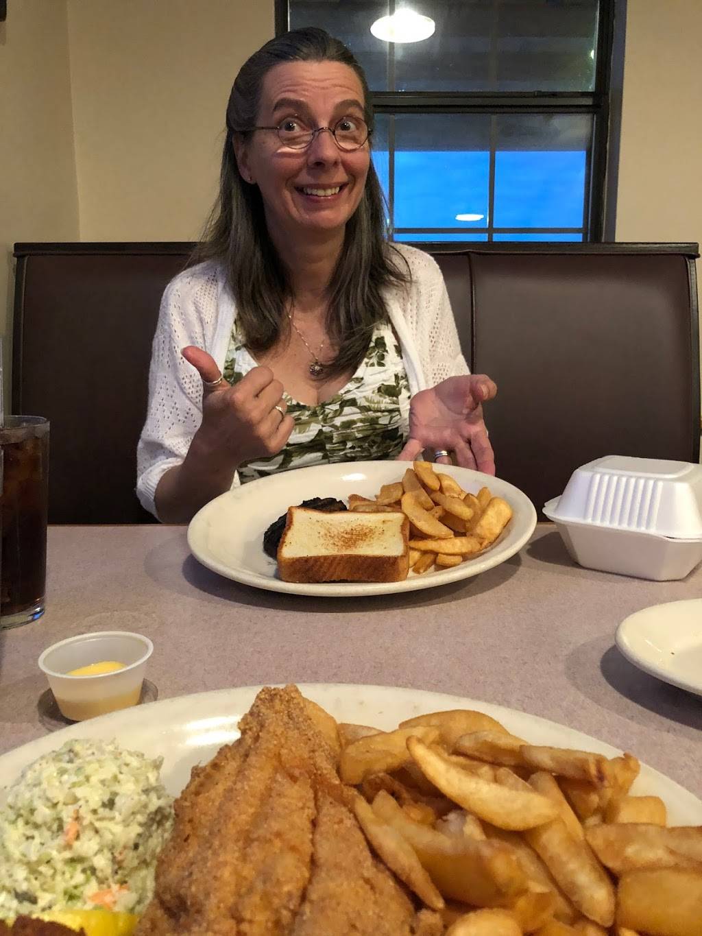 Good Ol Boys Family Restaurant | restaurant | 1843 Sand Hill Rd, Auburn, AL 36830, USA | 3348263900 OR +1 334-826-3900