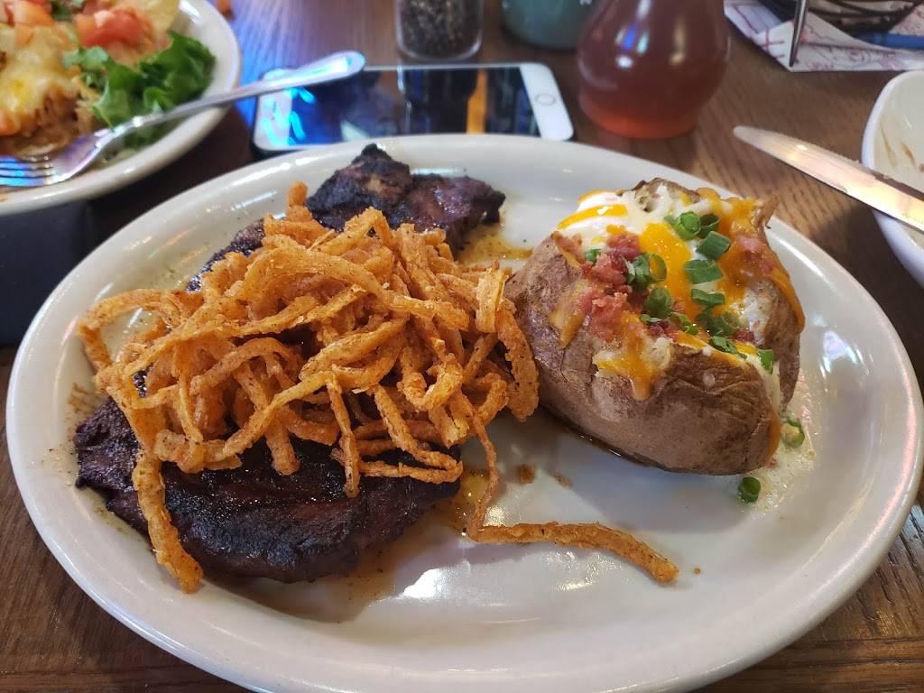 Coltons Steak House | restaurant | 318 Marshall Dr, Waynesville, MO 65584, USA | 5734512686 OR +1 573-451-2686
