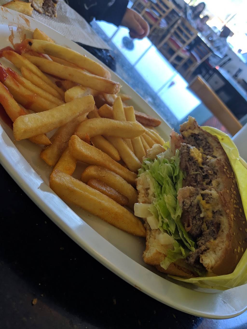 Tommys Drive Thru Restaurant | restaurant | 718 S San Jacinto Ave, San Jacinto, CA 92583, USA | 9516545566 OR +1 951-654-5566