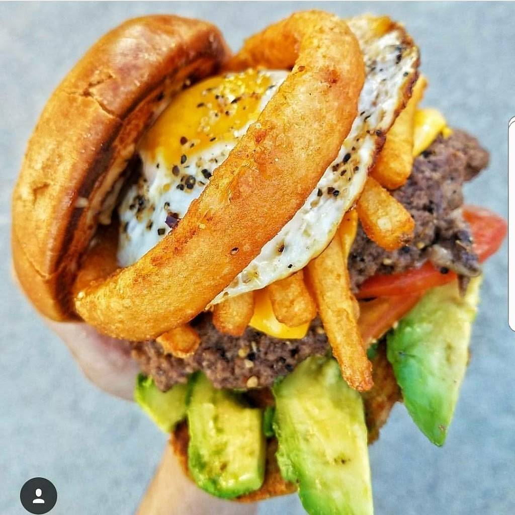 Grinderz | restaurant | 7561 Center Ave #53, Huntington Beach, CA 92647, USA | 7148952800 OR +1 714-895-2800