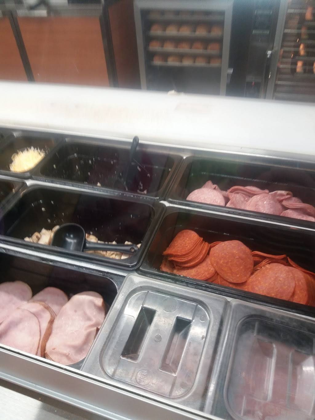 Subway | restaurant | 30325 Detroit Rd, Westlake, OH 44145, USA | 4408712101 OR +1 440-871-2101