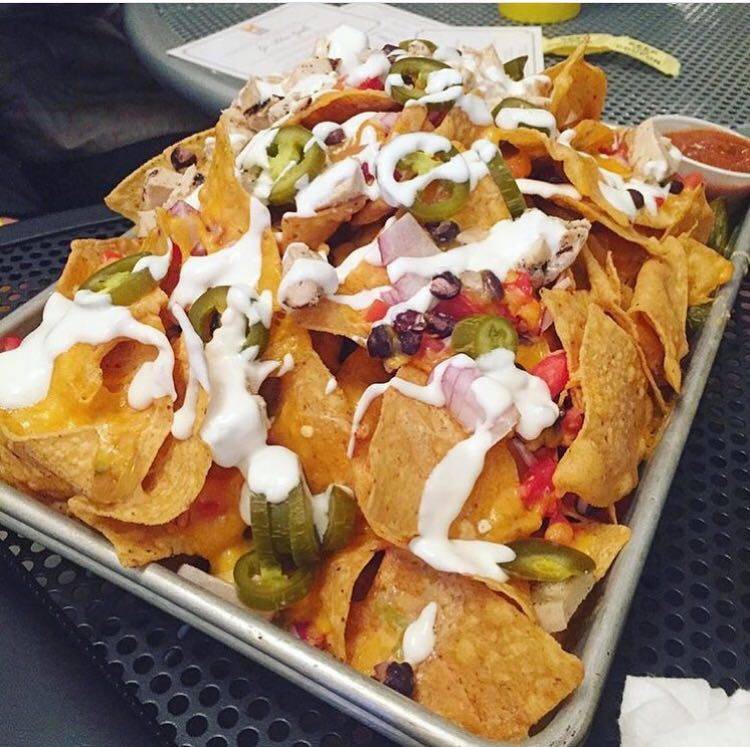 Diag Bar & Grill | restaurant | 2856 N Southport Ave, Chicago, IL 60657, USA | 7734048400 OR +1 773-404-8400