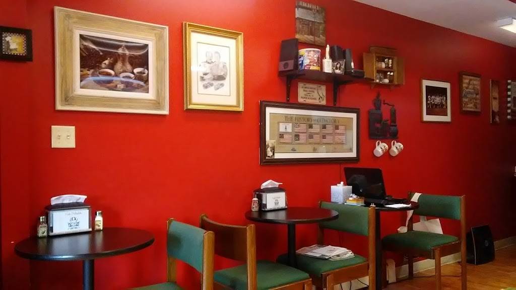 Cummins Café Delights | bakery | 31 E High St, Lawrenceburg, IN 47025, USA | 8125371002 OR +1 812-537-1002