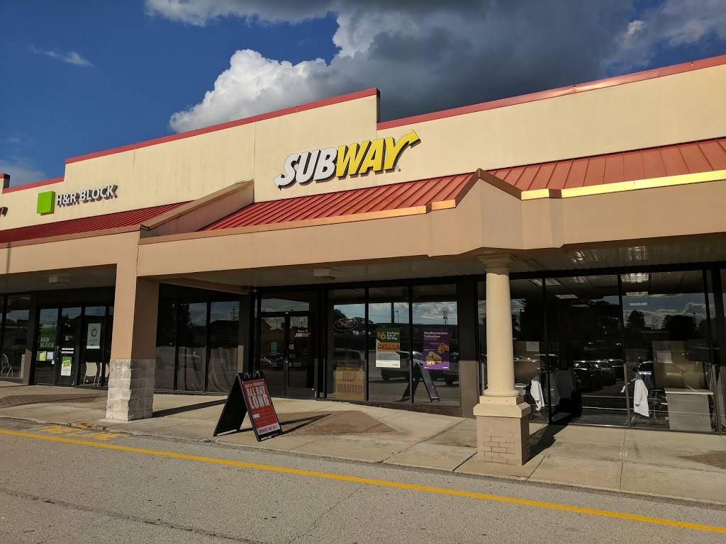 Subway | restaurant | 175 Hillcrest Shopping Center, New Kensington, PA 15068, USA | 7243351114 OR +1 724-335-1114