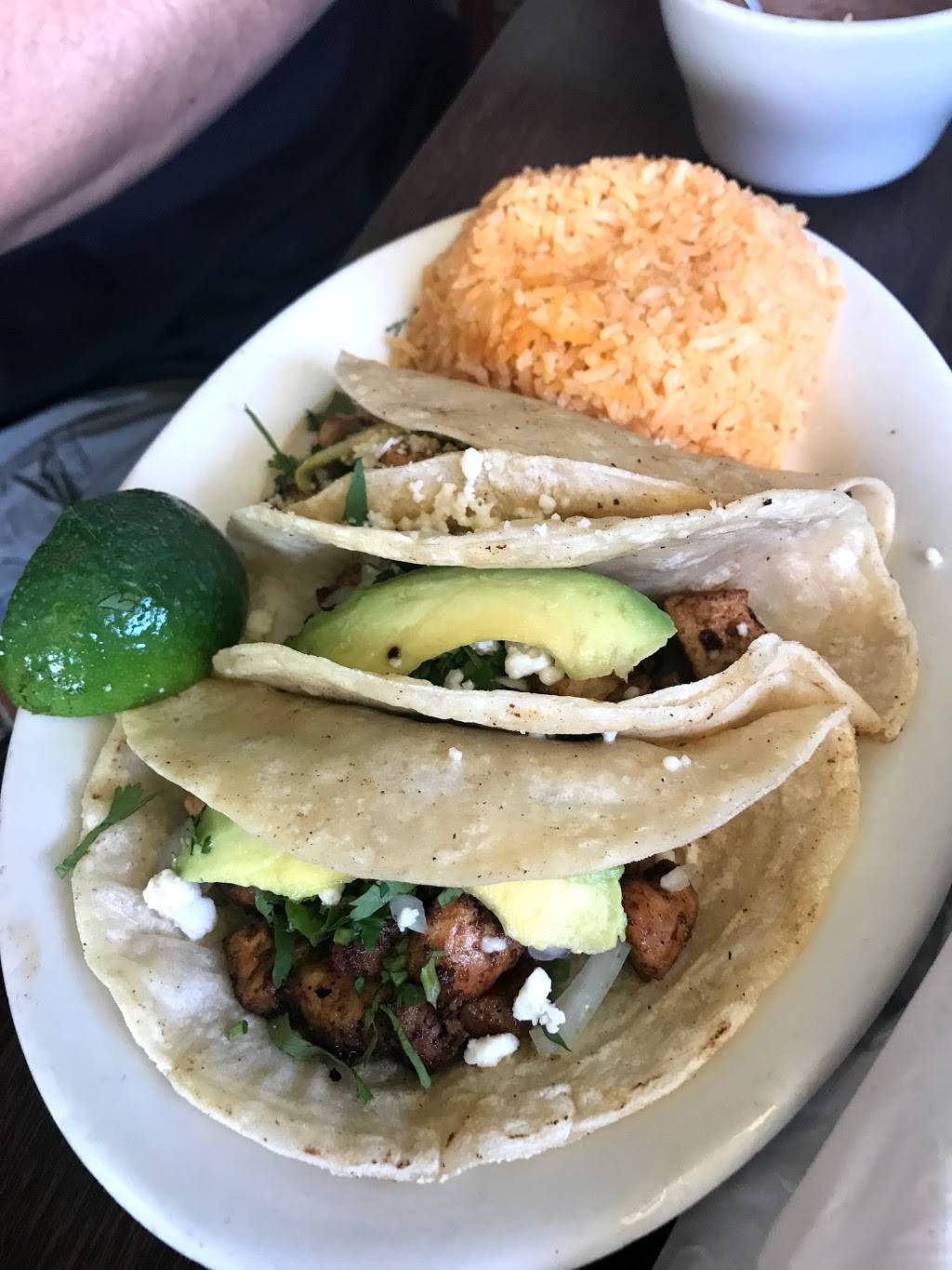 Los Amigos Restaurant | restaurant | 17 7th Ave NE, Ruskin, FL 33570, USA | 8134194921 OR +1 813-419-4921