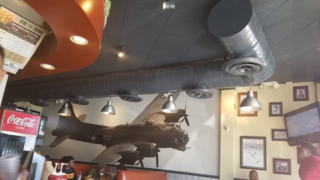 Wingstop | restaurant | 6844 De Soto Ave, Canoga Park, CA 91303, USA | 8189929464 OR +1 818-992-9464