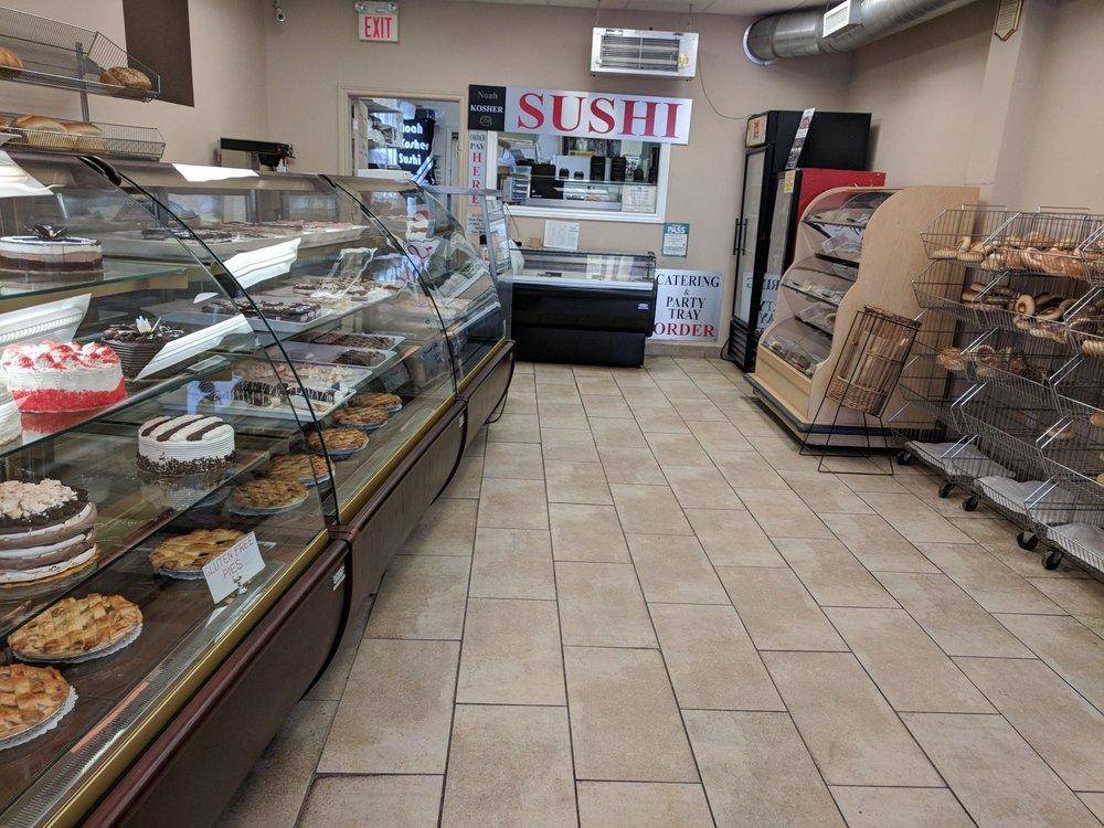 Noah Kosher Sushi | meal takeaway | 4119 Bathurst St, North York, ON M3H 3P4, Canada | 6473434773 OR +1 647-343-4773