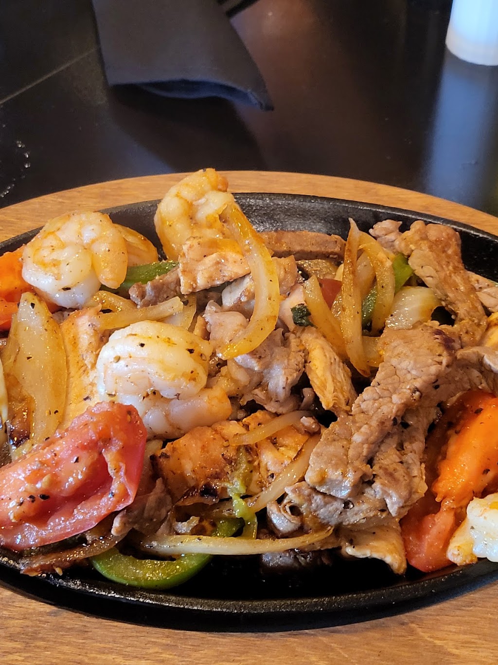 JD’s Grill | restaurant | 14401 US-431, Guntersville, AL 35976, USA | 2564863244 OR +1 256-486-3244