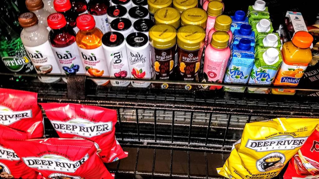 Caribou Coffee | cafe | 142 Pioneer Trail, Chaska, MN 55318, USA | 9523680009 OR +1 952-368-0009