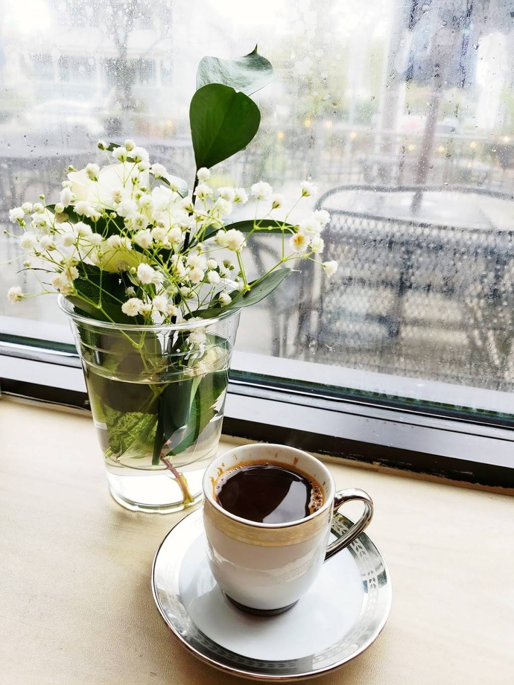 Zaytoon’s Bistro | restaurant | 165 Park Rd, West Hartford, CT 06119, USA | 8609375125 OR +1 860-937-5125