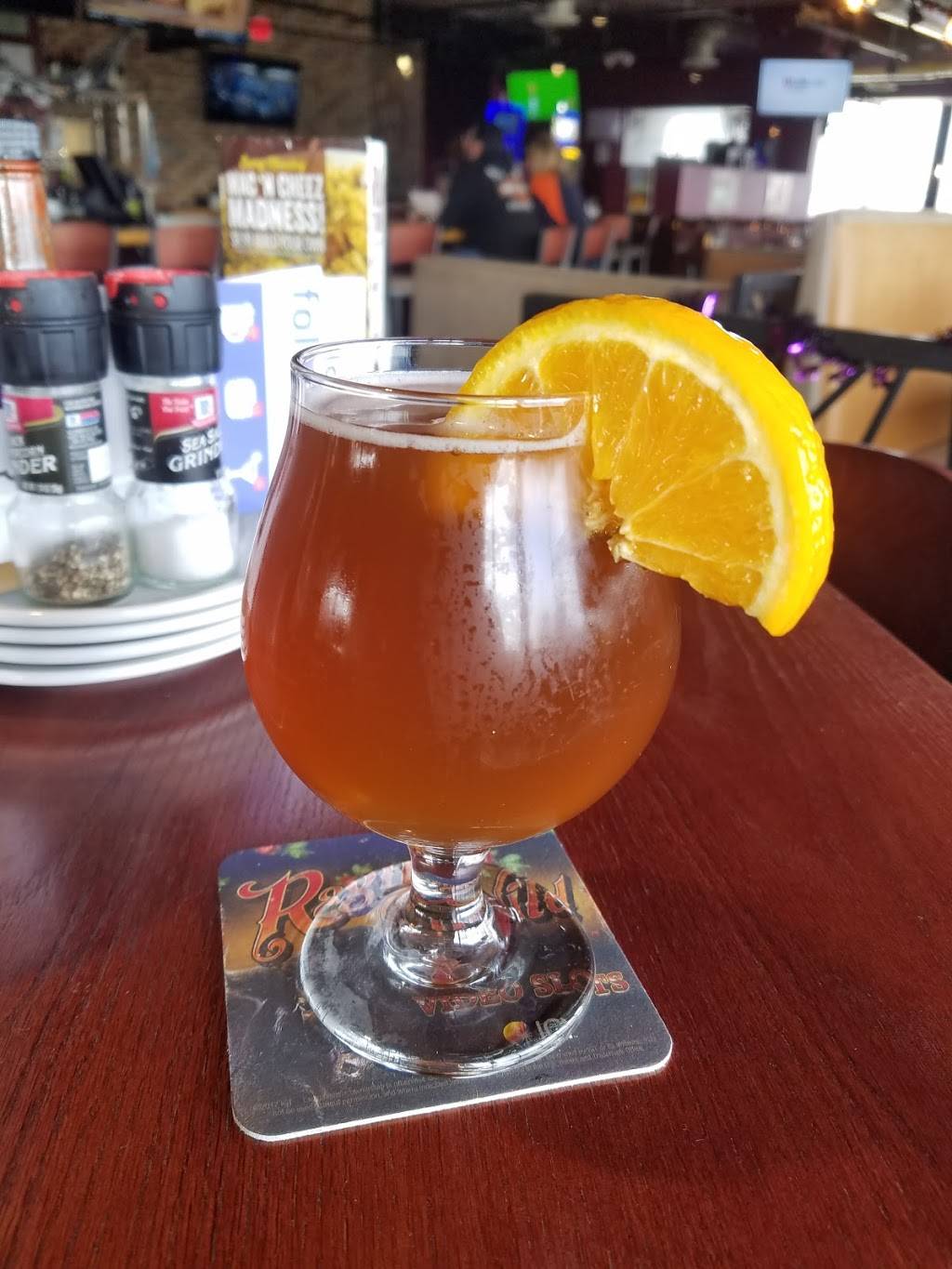 Tap House Grill | restaurant | 7600 S Barrington Rd, Hanover Park, IL 60133, USA | 6309229901 OR +1 630-922-9901