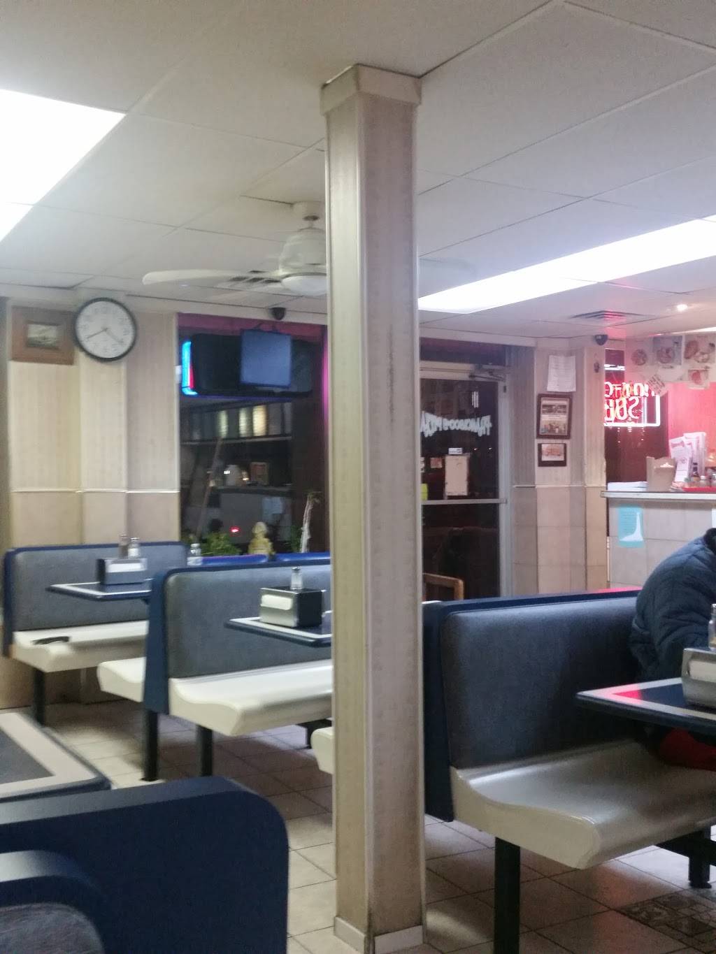 Fransicos Pizza 2 | restaurant | 139 E Main St, Fredericksburg, PA 17026, USA | 7178656675 OR +1 717-865-6675