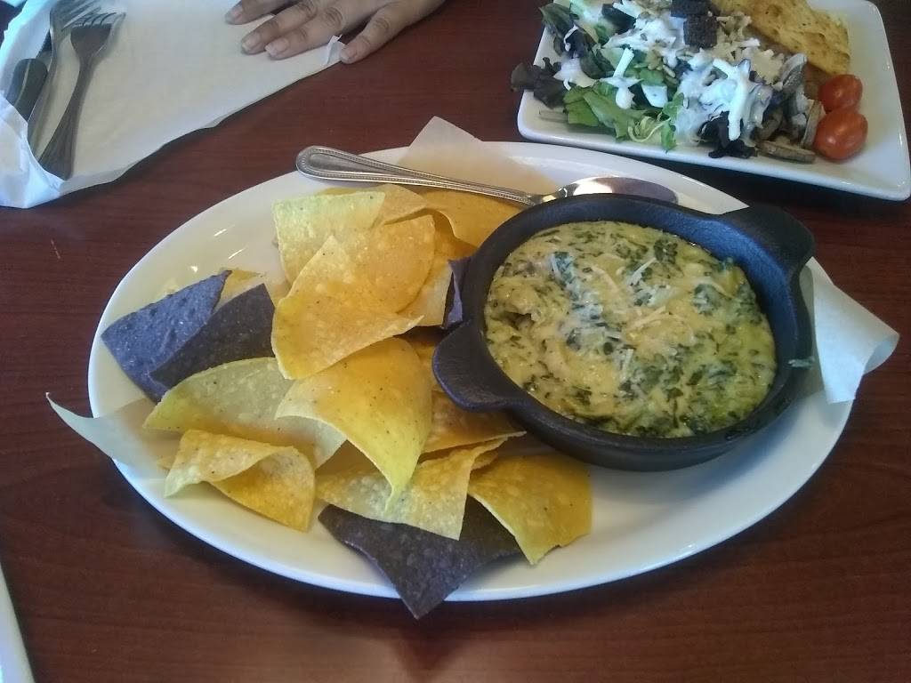 Ruby Tuesday | restaurant | 2611 N Telshor Blvd, Las Cruces, NM 88011, USA | 5755214100 OR +1 575-521-4100