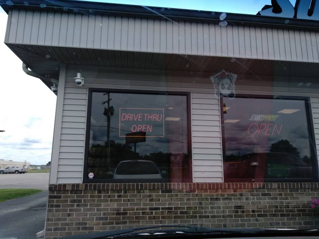 Subway | restaurant | 1699 IN-163, Clinton, IN 47842, USA | 7658326991 OR +1 765-832-6991