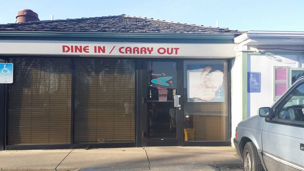 Tweedle Dees | restaurant | 720 IN-25, Rochester, IN 46975, USA | 5742237898 OR +1 574-223-7898