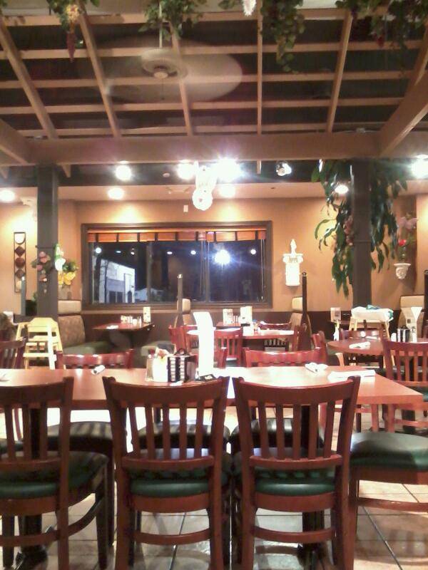 Honey Tree Restaurant | restaurant | 44667 Mound Rd, Sterling Heights, MI 48314, USA | 5867397284 OR +1 586-739-7284