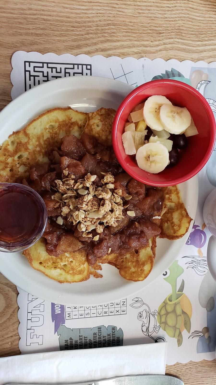 Caroles Cafe | restaurant | 210 E Mill St, Plymouth, WI 53073, USA | 9204001314 OR +1 920-400-1314