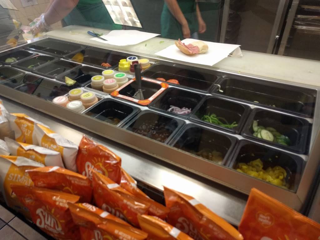 Subway | restaurant | 31891 Rancho California Rd #100, Temecula, CA 92591, USA | 9515876274 OR +1 951-587-6274