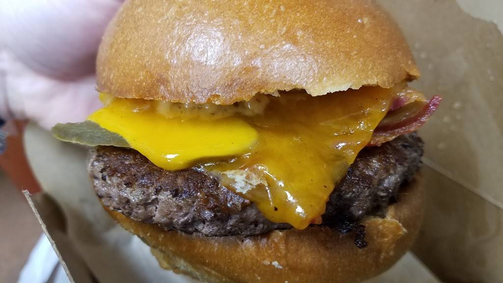 La Tour Cafe | restaurant | 4450 Kapolei Pkwy #530, Kapolei, HI 96707, USA | 8088882220 OR +1 808-888-2220