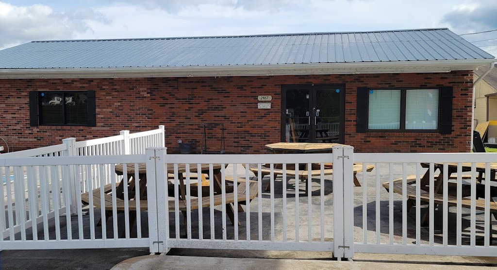 Papa Karls Country Kitchen | restaurant | 2487 Boyds Creek Hwy, Sevierville, TN 37876, USA | 8653654473 OR +1 865-365-4473